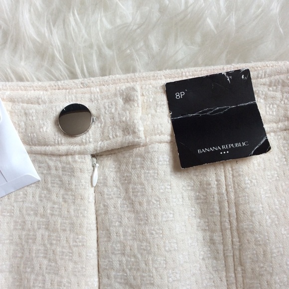 ⭐️HP⭐️NWT BR Petite Ivory Wool Blend Skirt - Picture 4 of 8